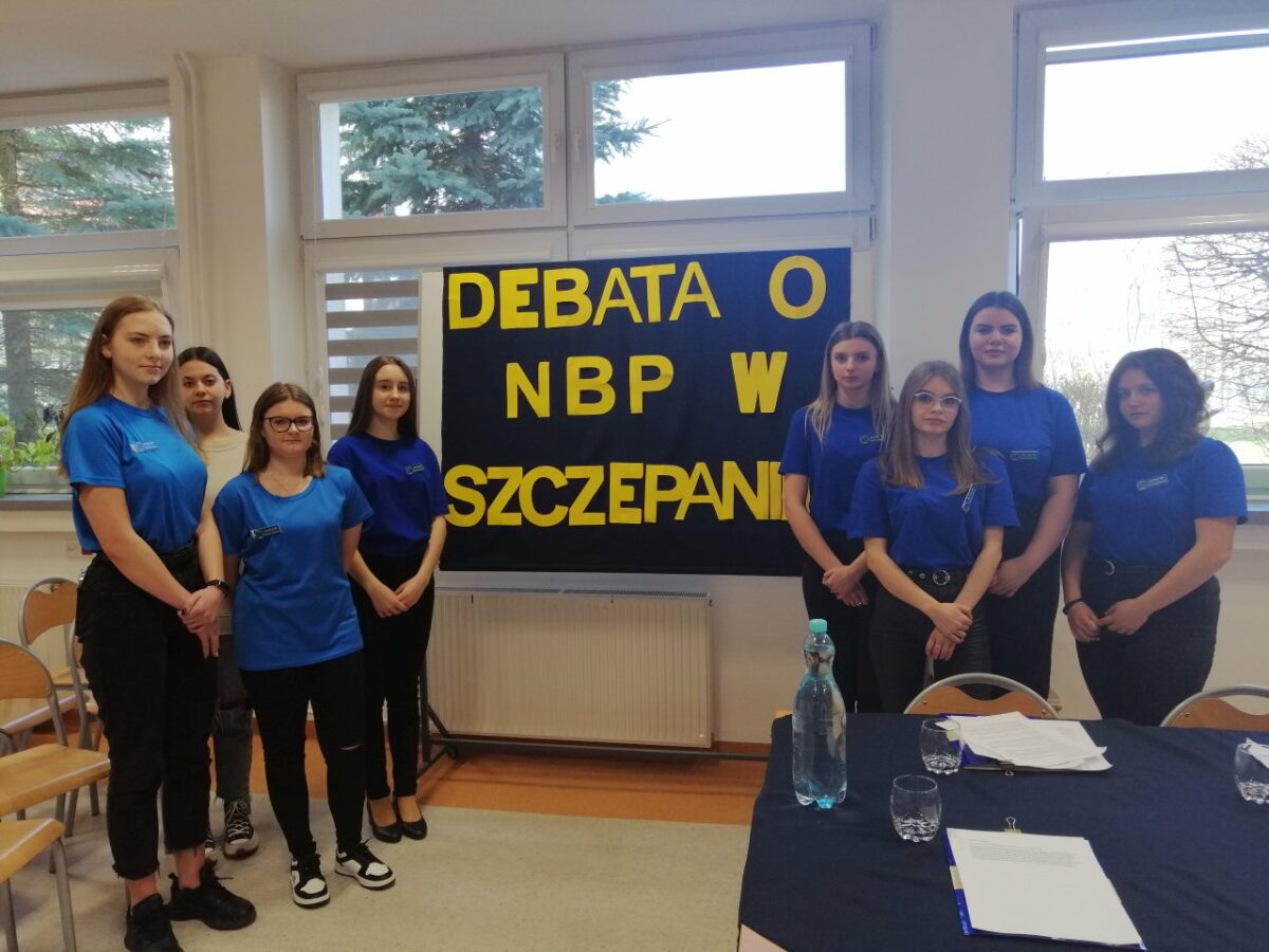 Zespół Szkół Ponadpodstawowych Nr 1 Im Jana Szczepanika W Krośnie SZCZEPANIK "ZŁOTĄ SZKOŁĄ" NBP - ZSP Nr 1 im. Jana Szczepanika w Krośnie